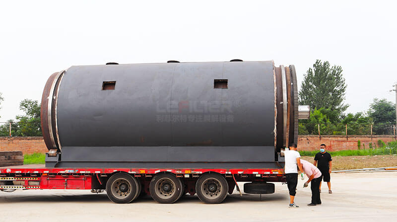 河北石家莊10萬噸輪胎煉油項目訂購設備發(fā)車05 河北石家莊10萬噸輪胎煉油項目訂購設備發(fā)車05